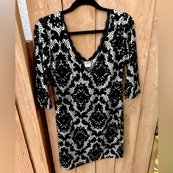 Free People Dress | FREE PEOPLE VELVET PATTERNED DRESS!! - Size Large - Picture 1 of 3